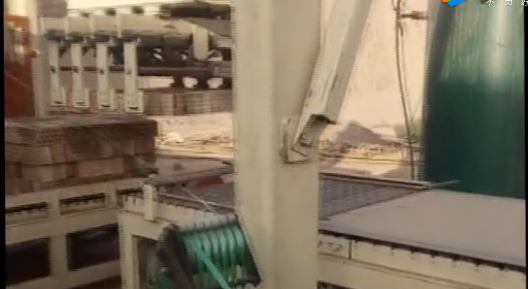 聚祥牌卸磚打包機(jī)客戶現(xiàn)場(chǎng)實(shí)錄